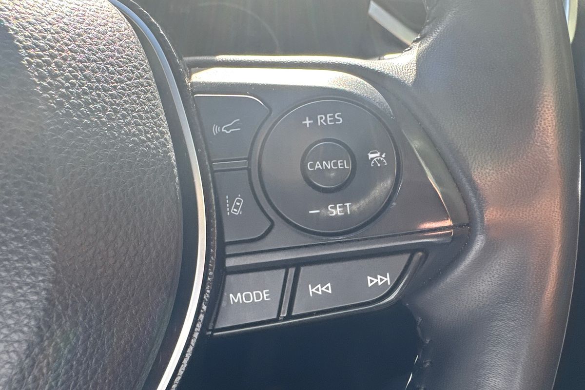 2020 Toyota RAV4 Cruiser AXAH52R