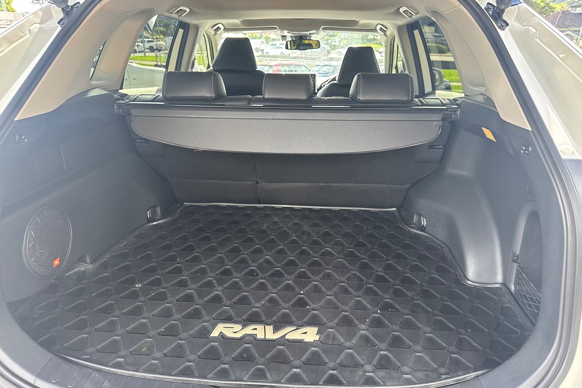 2020 Toyota RAV4 Cruiser AXAH52R
