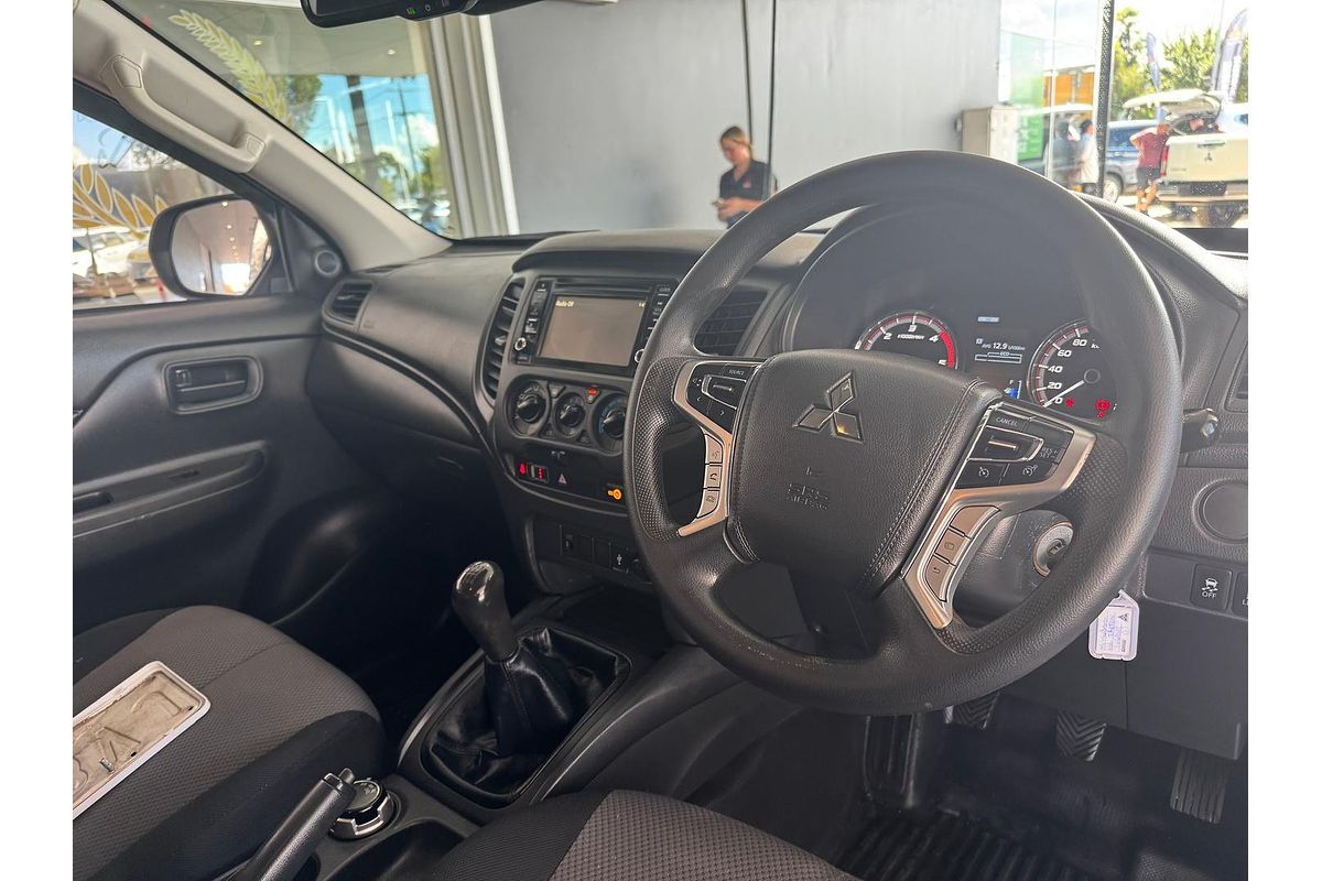 2021 Mitsubishi Triton GLX MR 4X4