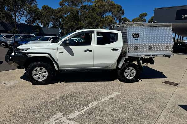 2021 Mitsubishi Triton GLX MR 4X4