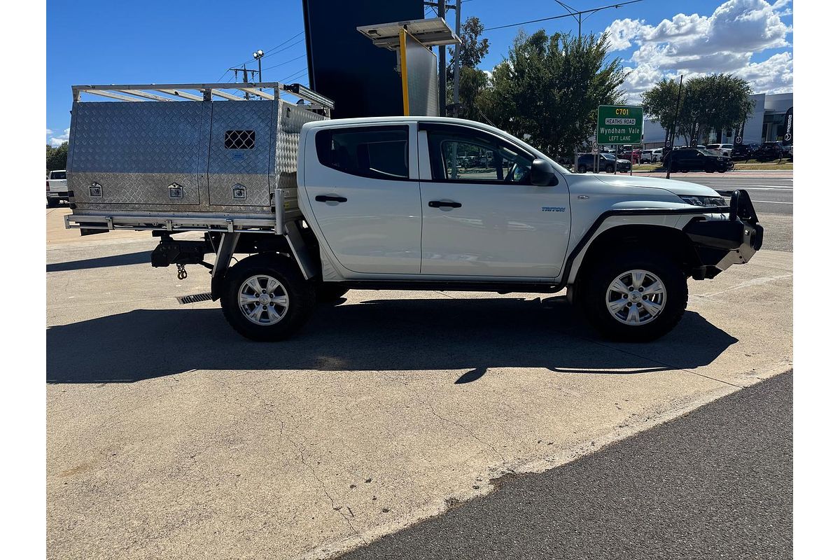 2021 Mitsubishi Triton GLX MR 4X4