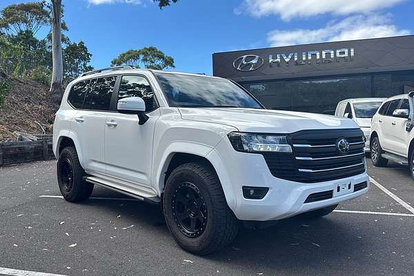 2023 Toyota Landcruiser GXL FJA300R