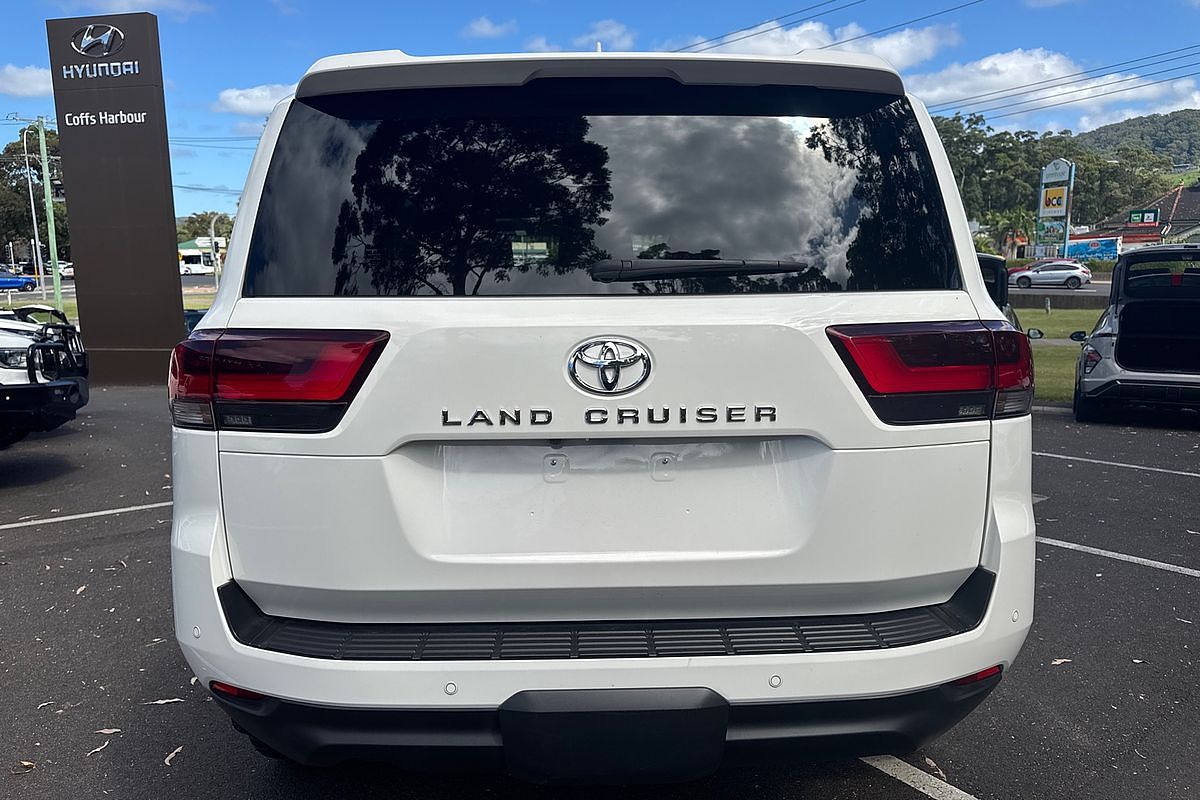 2023 Toyota Landcruiser GXL FJA300R
