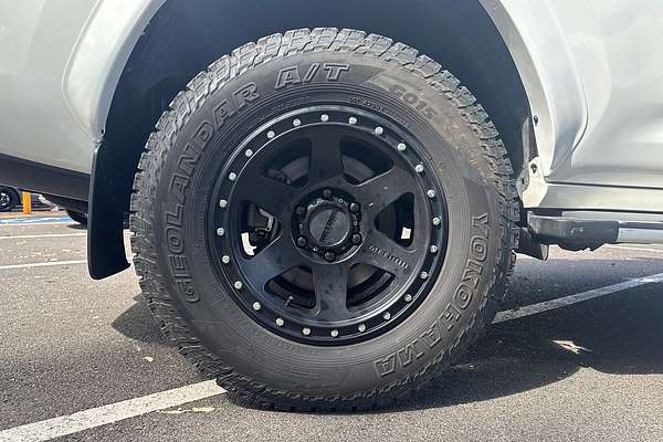 2023 Toyota Landcruiser GXL FJA300R