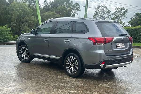2018 Mitsubishi OUTLANDER ES 7 SEAT (2WD) ZL MY18.5