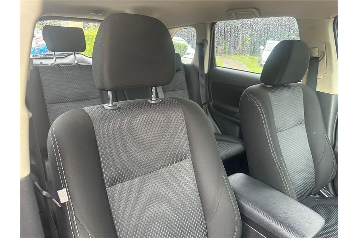 2018 Mitsubishi OUTLANDER ES 7 SEAT (2WD) ZL MY18.5