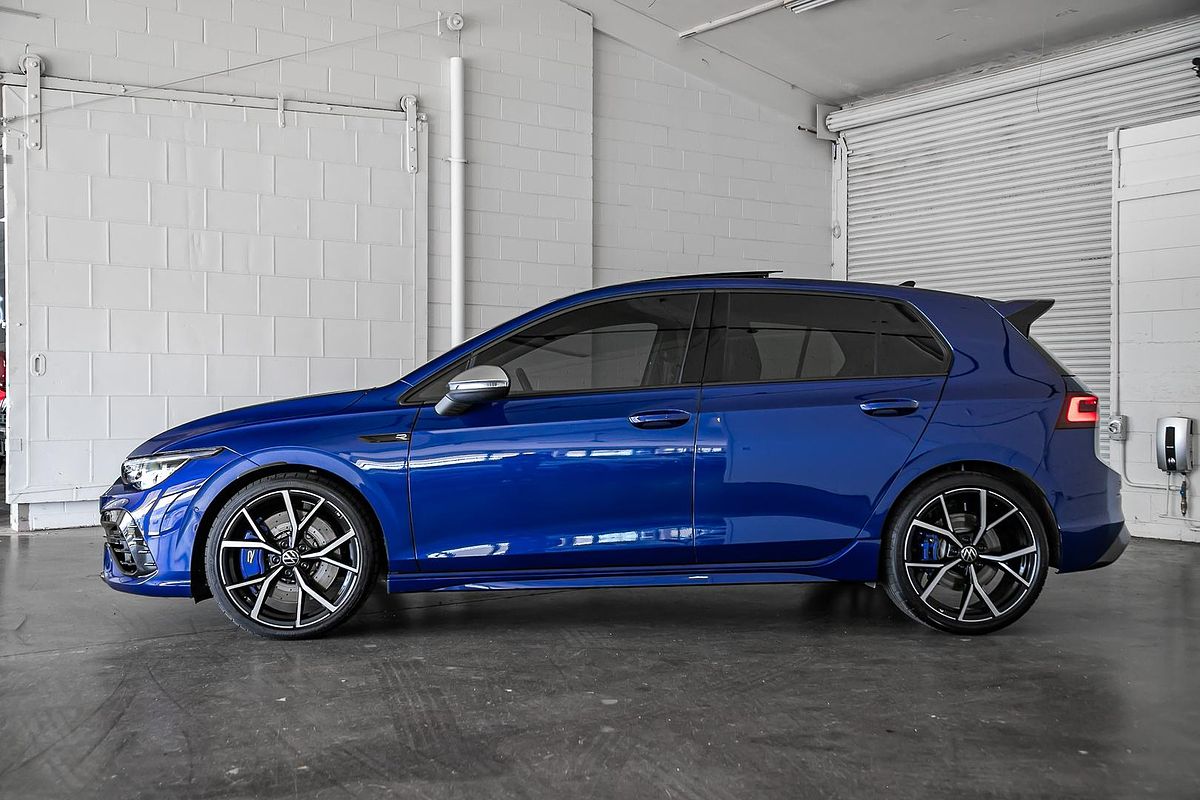 2023 Volkswagen Golf R 8