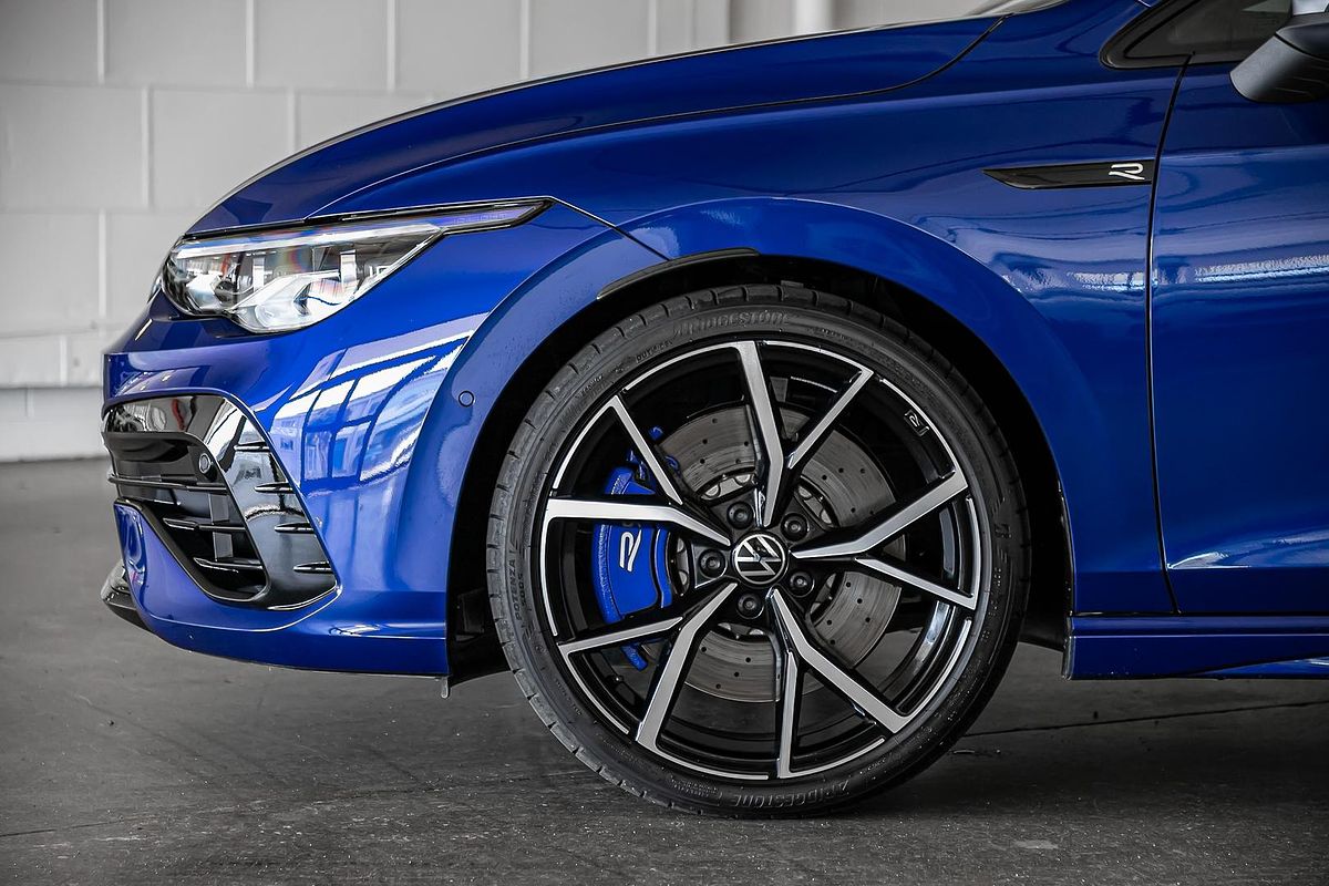 2023 Volkswagen Golf R 8