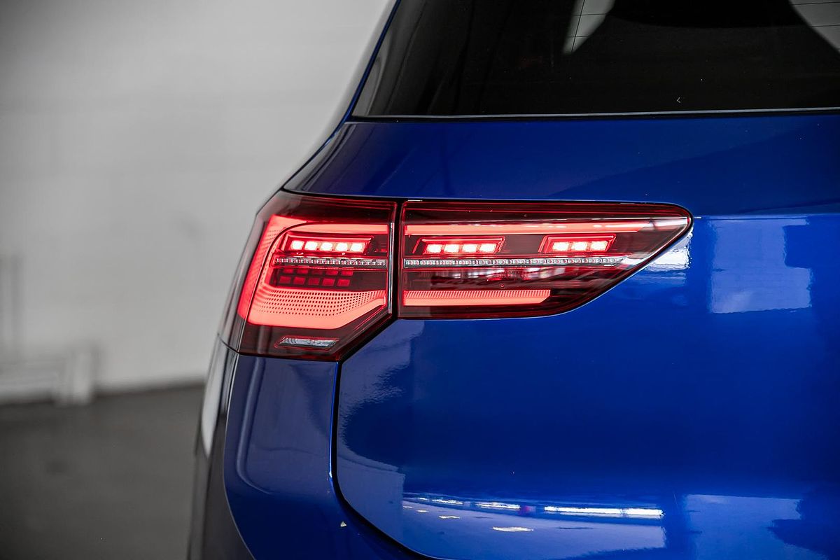 2023 Volkswagen Golf R 8
