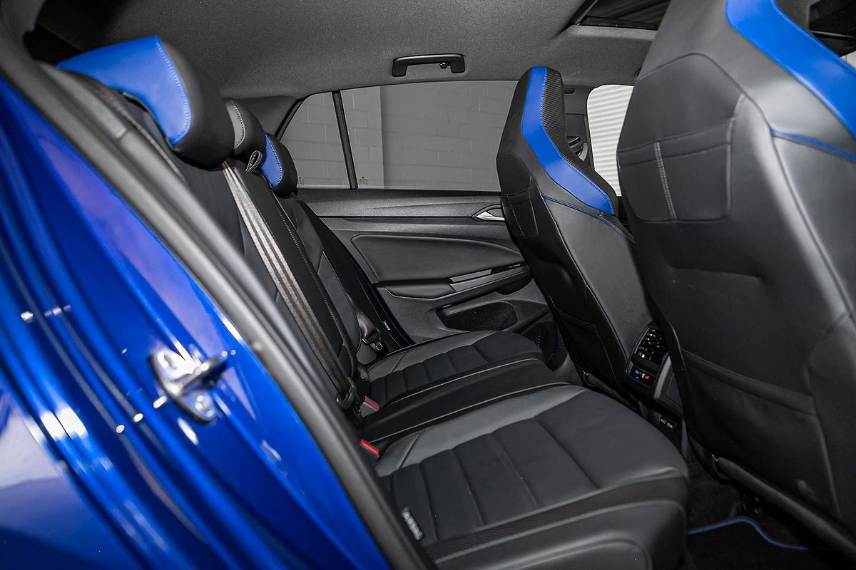 2023 Volkswagen Golf R 8