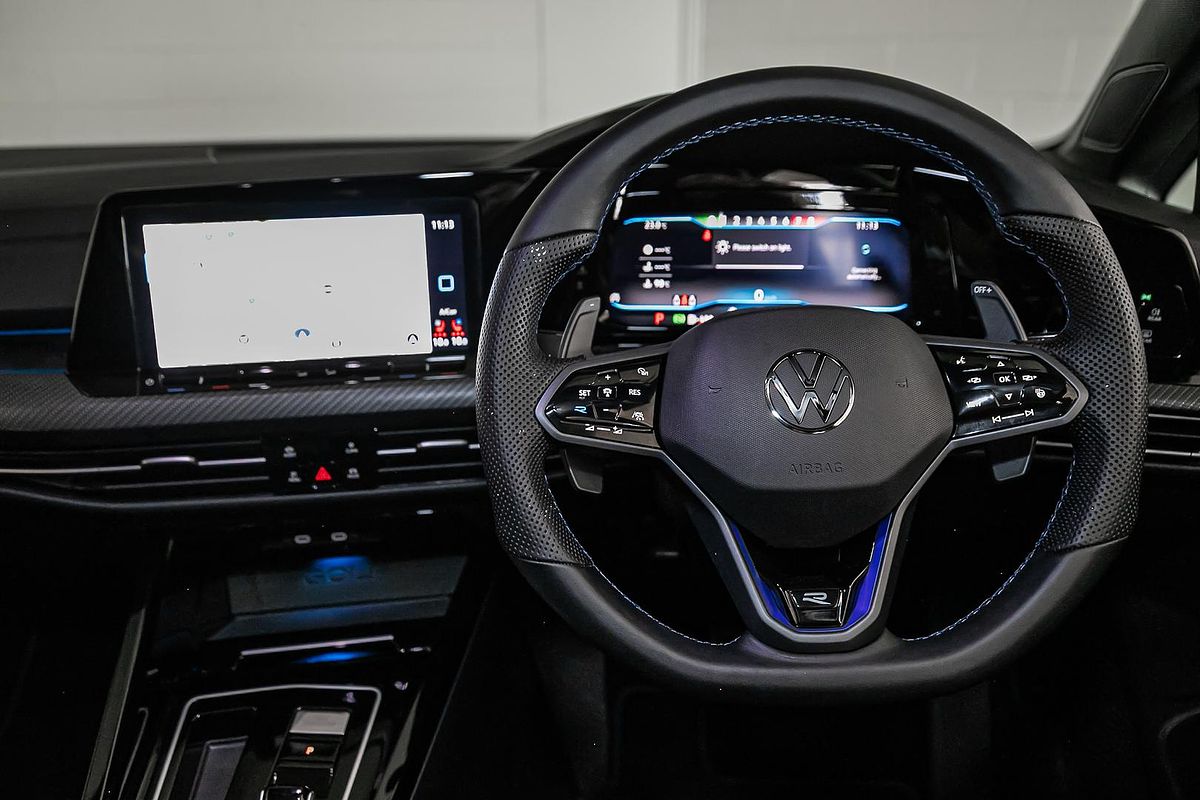 2023 Volkswagen Golf R 8