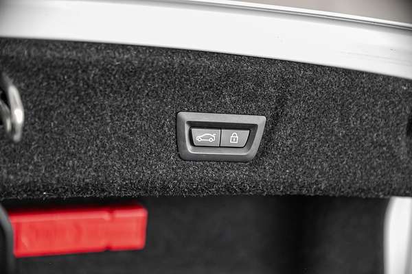2020 BMW 3 Series 330i M Sport G20