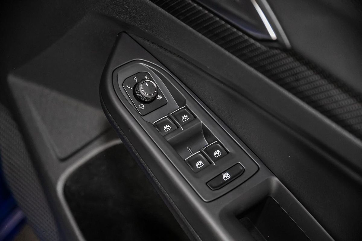 2023 Volkswagen Golf R 8