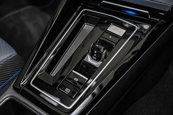 2023 Volkswagen Golf R 8