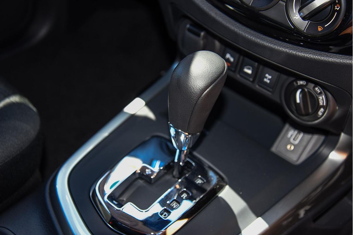 2024 Nissan Navara ST D23 4X4