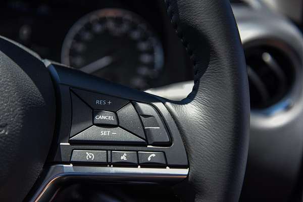 2024 Nissan Navara ST D23 4X4