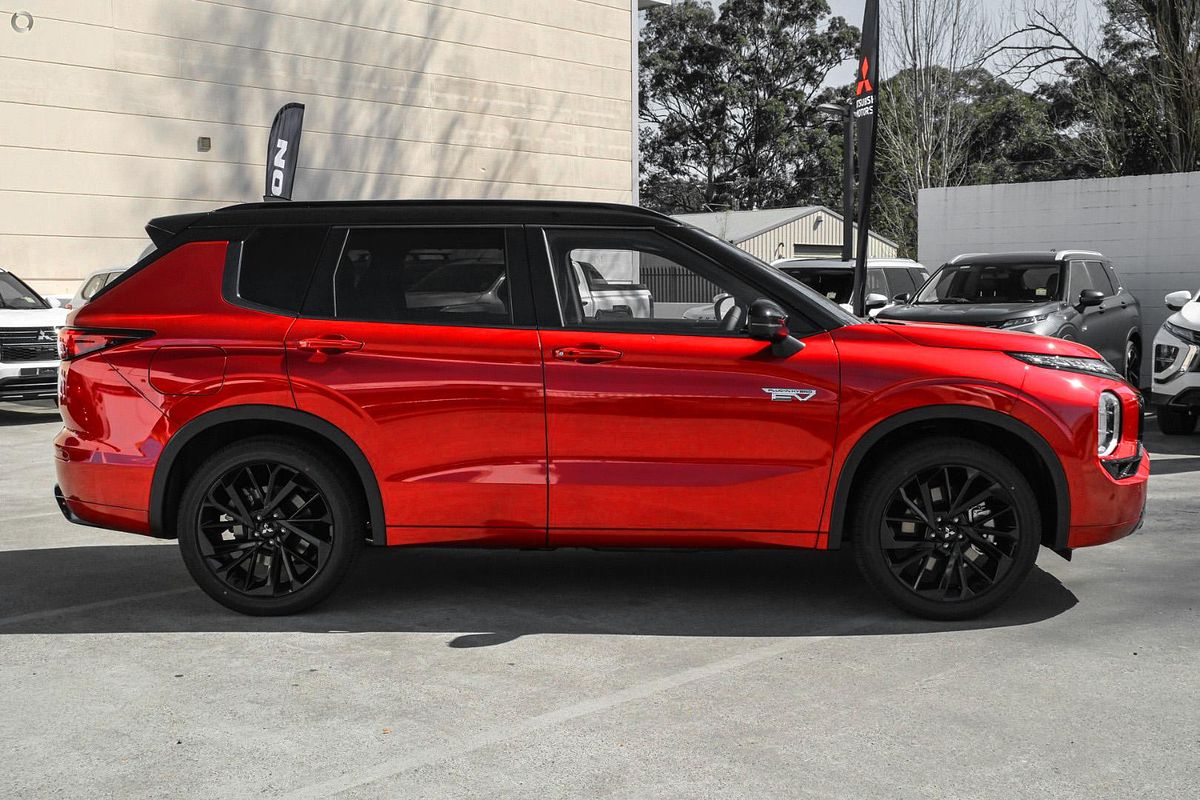 2024 Mitsubishi Outlander PHEV GSR ZM