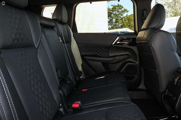 2024 Mitsubishi Outlander PHEV GSR ZM