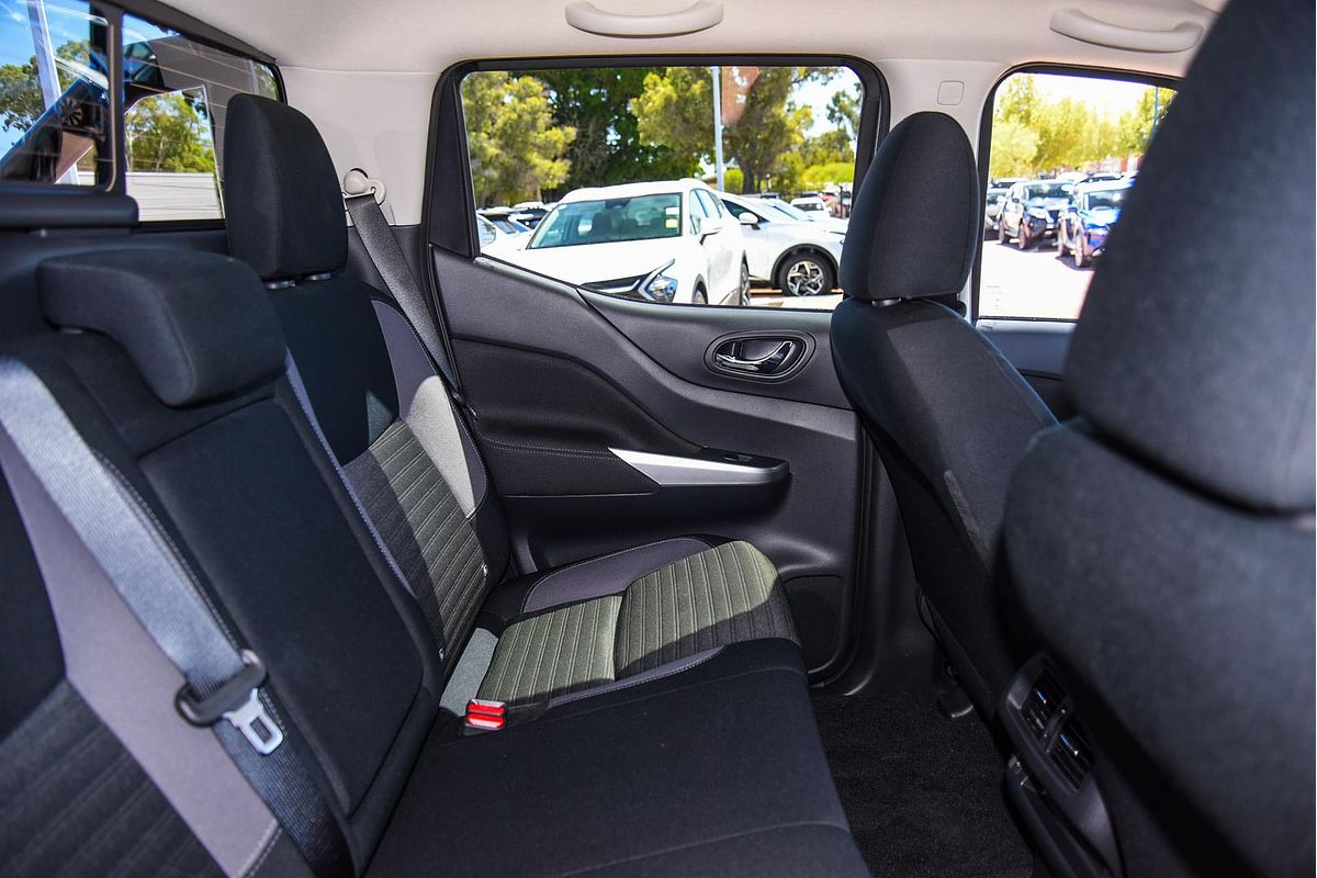 2024 Nissan Navara Black Edition D23 4X4