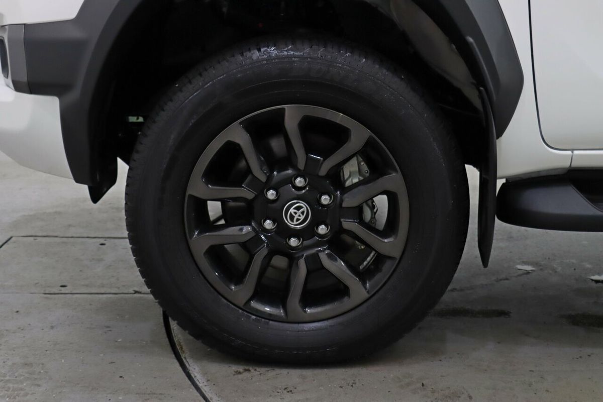 2024 Toyota Hilux Rogue 48V GUN126R 4X4