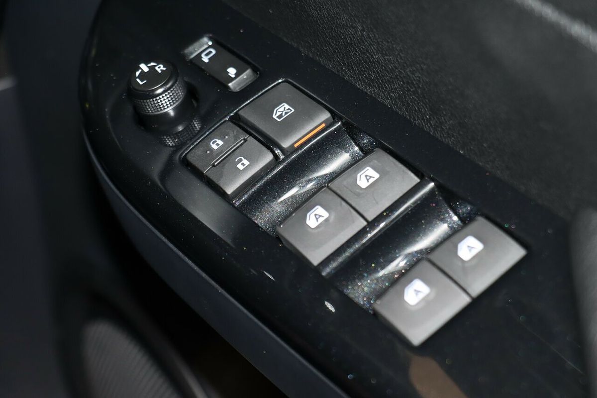 2024 Toyota Hilux Rogue 48V GUN126R 4X4