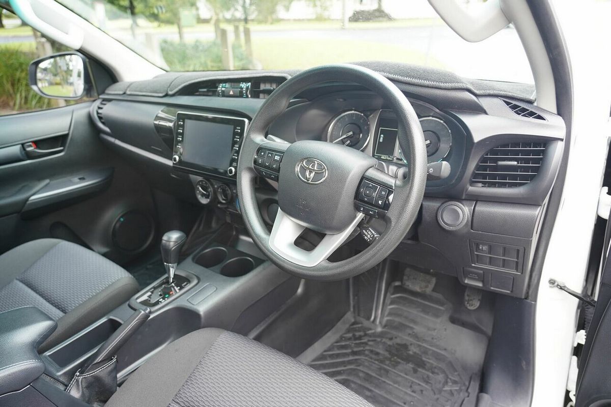 2022 Toyota Hilux Workmate (4x2) TGN121R 4x2