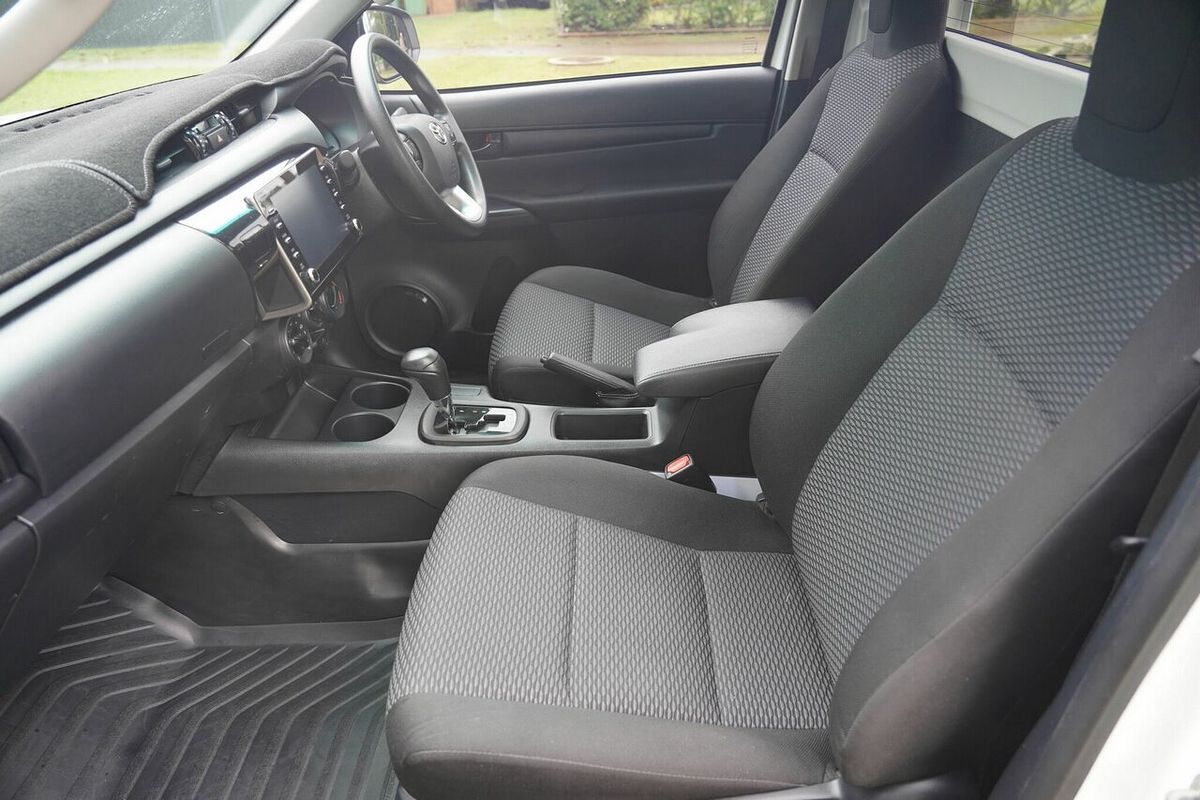 2022 Toyota Hilux Workmate (4x2) TGN121R 4x2