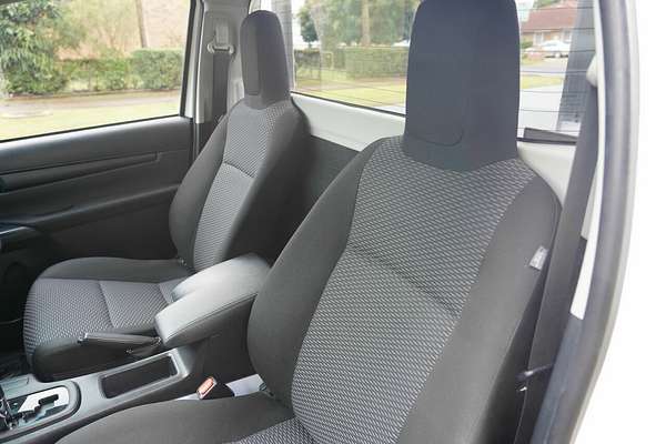 2022 Toyota Hilux Workmate (4x2) TGN121R 4x2