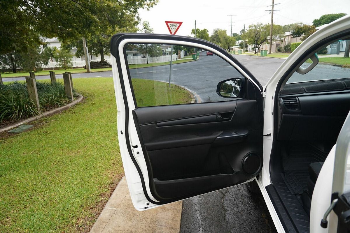 2022 Toyota Hilux Workmate (4x2) TGN121R 4x2