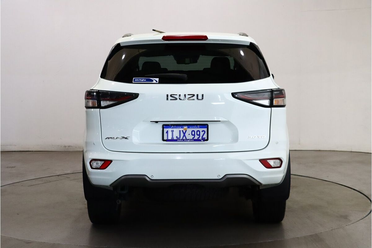 2022 Isuzu MU-X LS-T