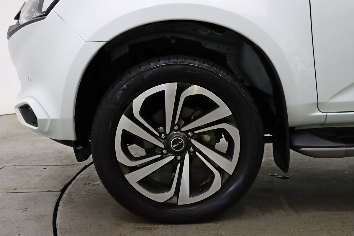 2022 Isuzu MU-X LS-T