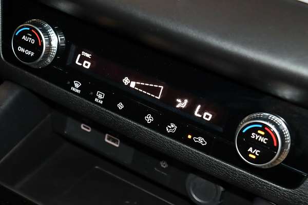2024 Mitsubishi Outlander LS ZM