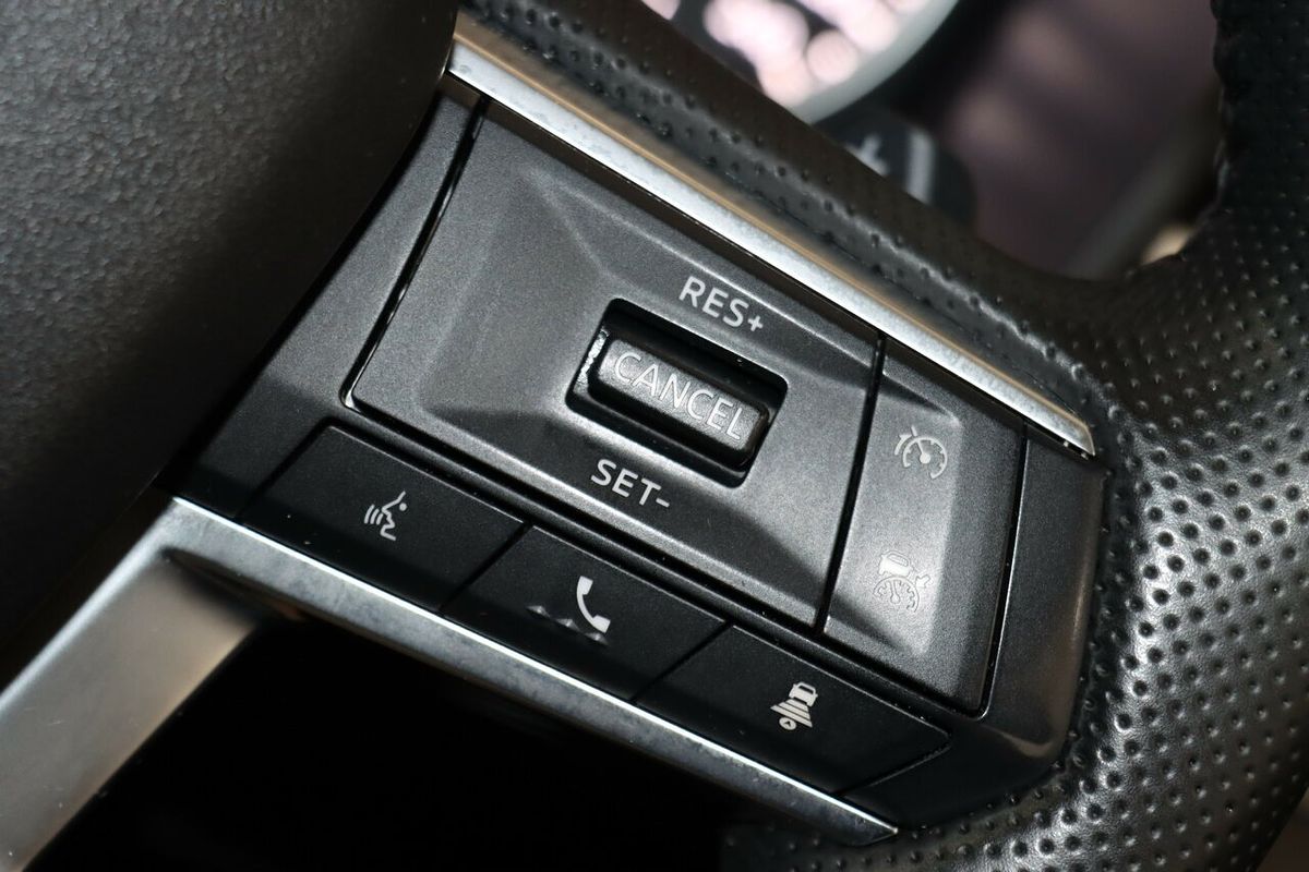 2024 Mitsubishi Outlander LS ZM