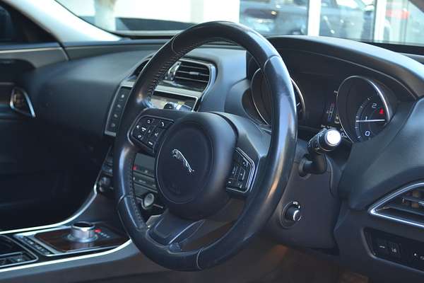 2016 Jaguar XE 20d Prestige X760