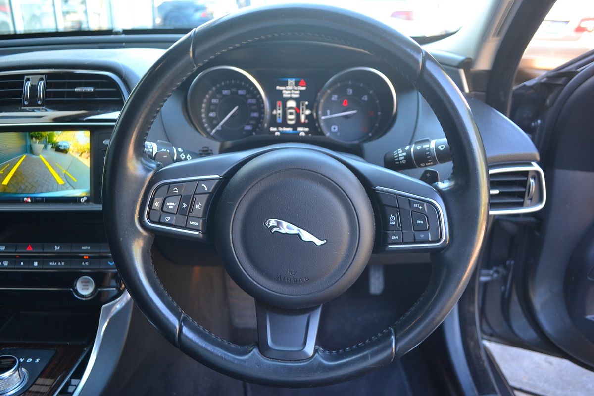2016 Jaguar XE 20d Prestige X760