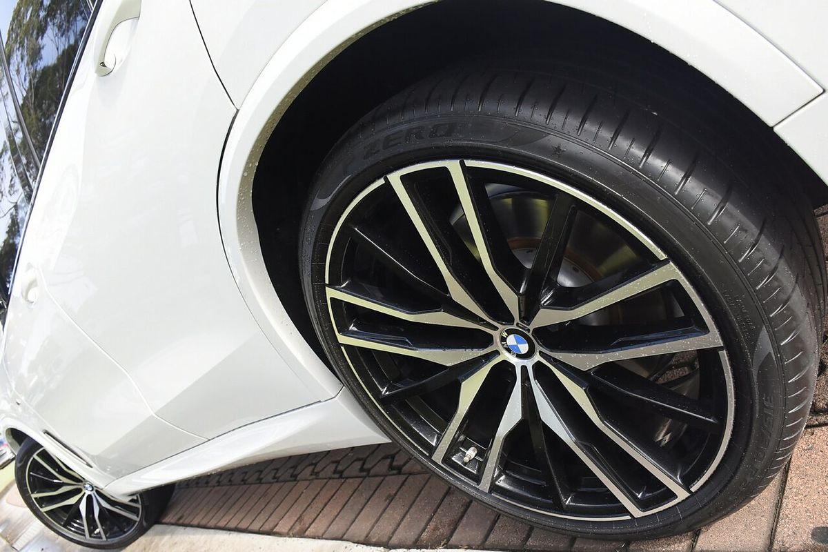 2019 BMW X5 M50d G05