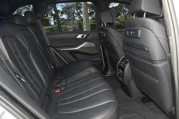 2019 BMW X5 M50d G05