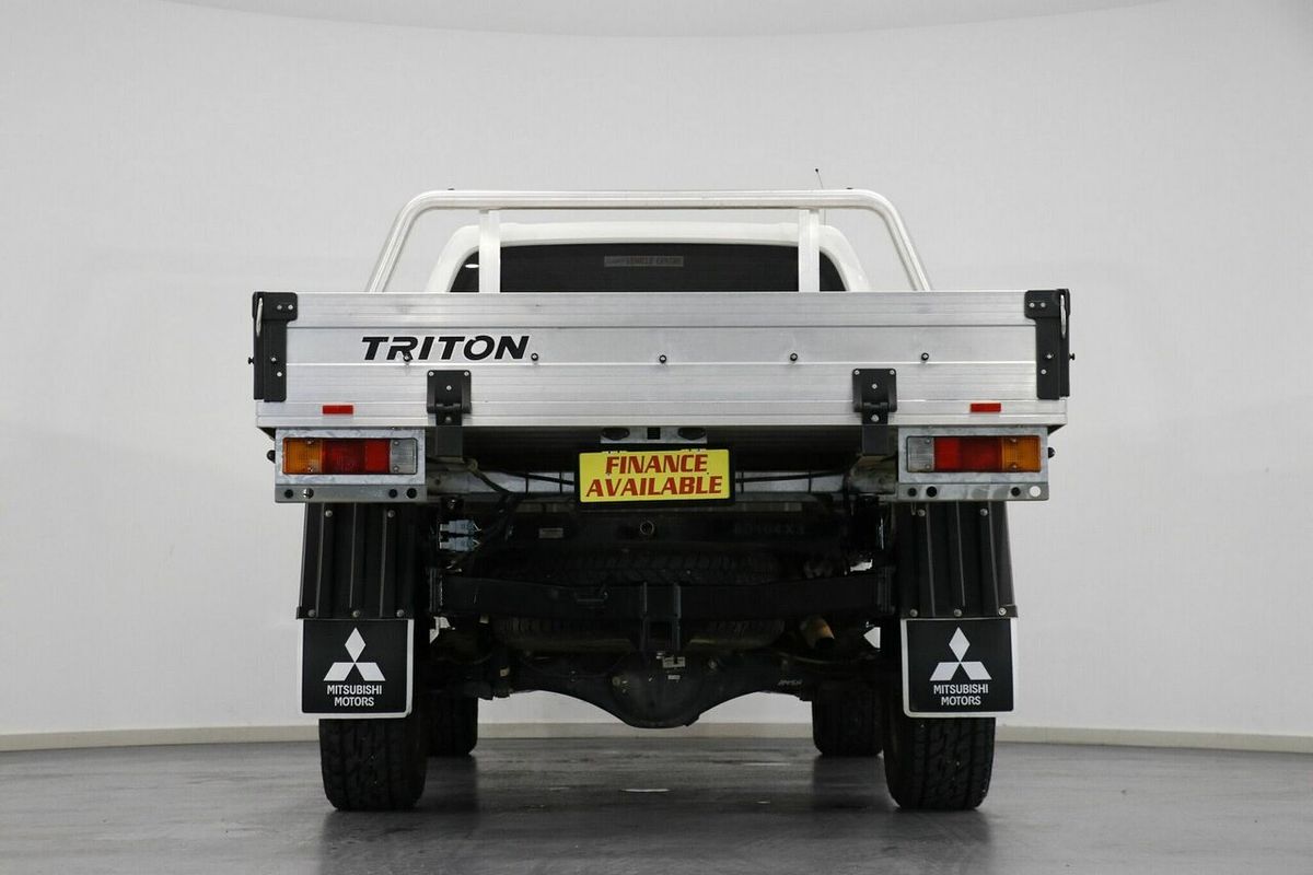 2019 Mitsubishi Triton GLX MR 4X4