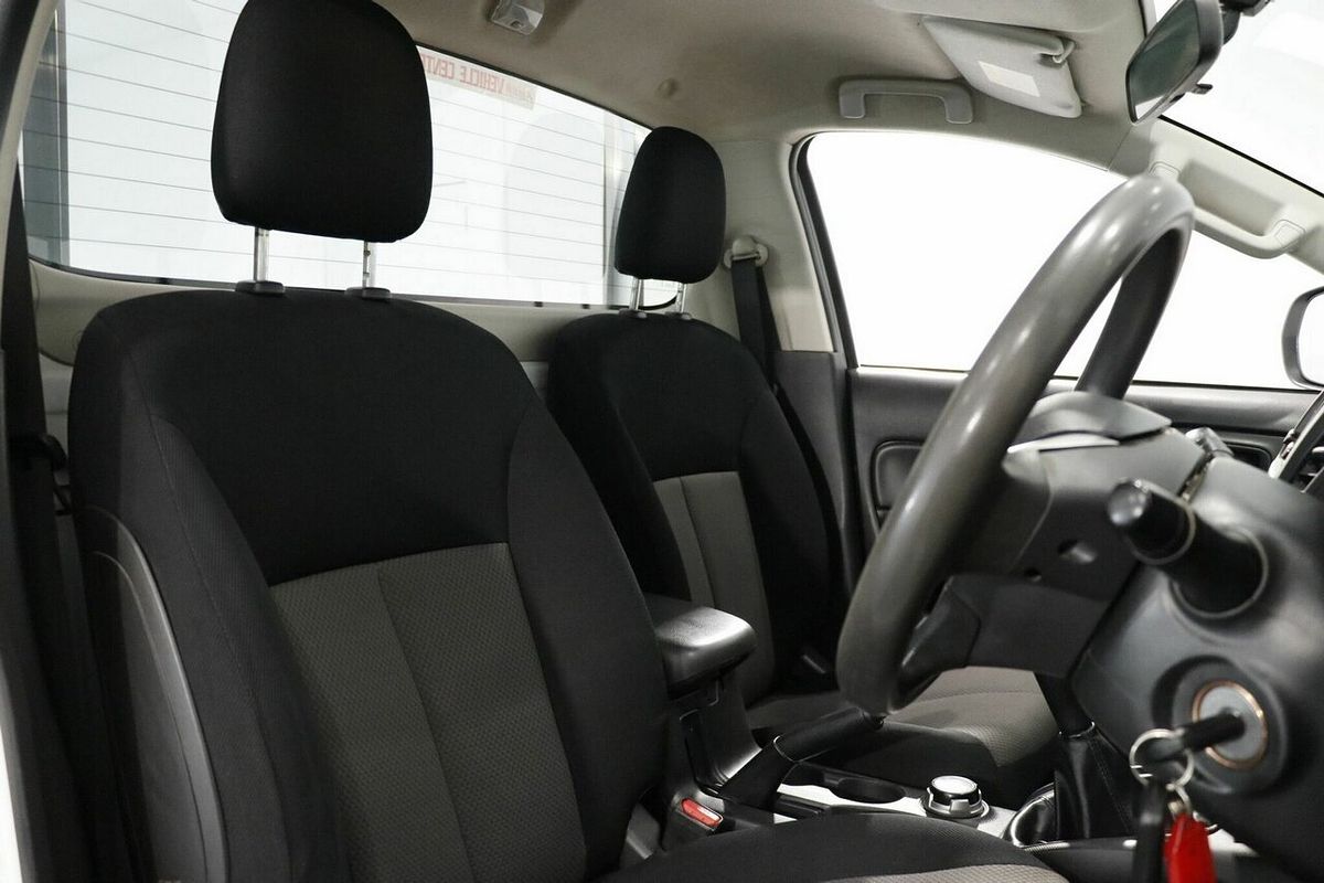 2019 Mitsubishi Triton GLX MR 4X4