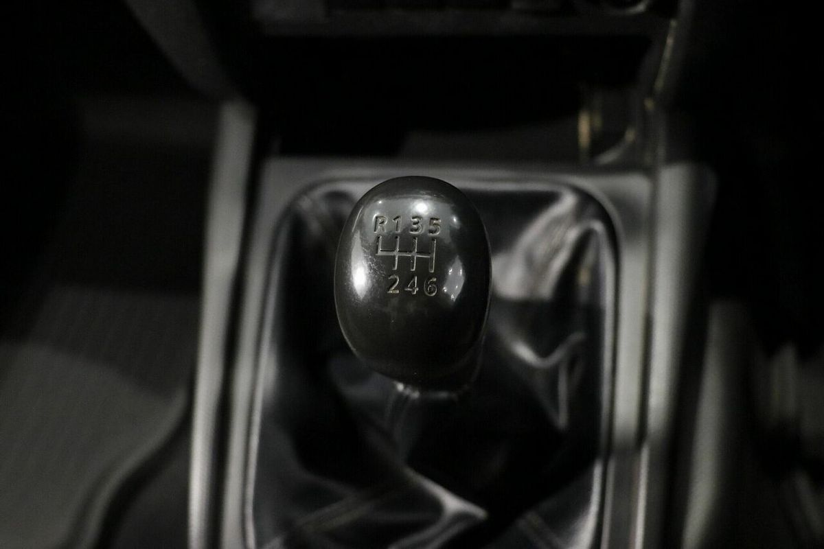 2019 Mitsubishi Triton GLX MR 4X4