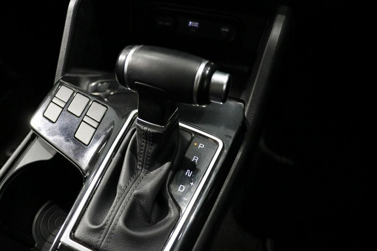 2022 Kia Sportage SX NQ5