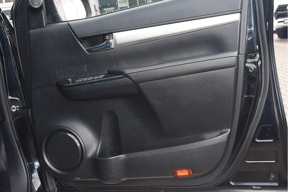 2021 Toyota Hilux SR5 GUN126R 4X4
