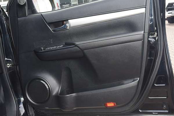 2021 Toyota Hilux SR5 GUN126R 4X4