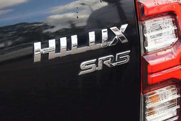 2021 Toyota Hilux SR5 GUN126R 4X4
