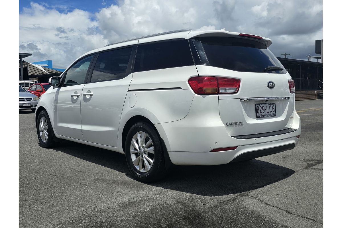 2015 Kia Carnival Si YP