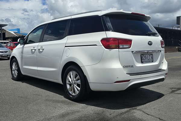 2015 Kia Carnival Si YP