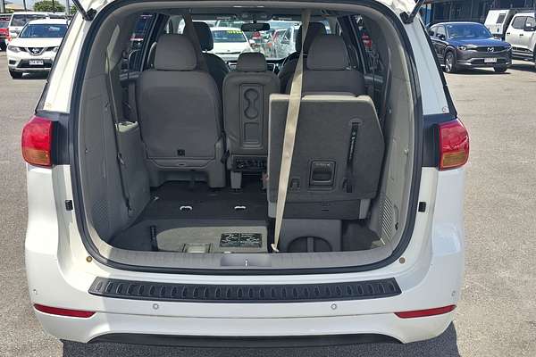 2015 Kia Carnival Si YP