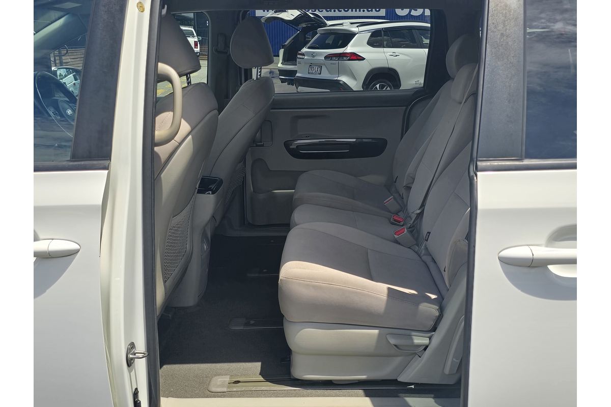 2015 Kia Carnival Si YP