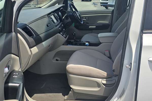 2015 Kia Carnival Si YP