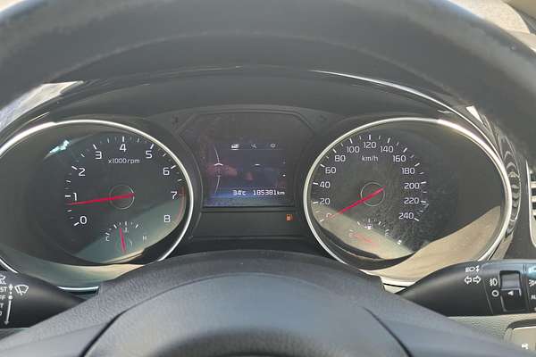2015 Kia Carnival Si YP
